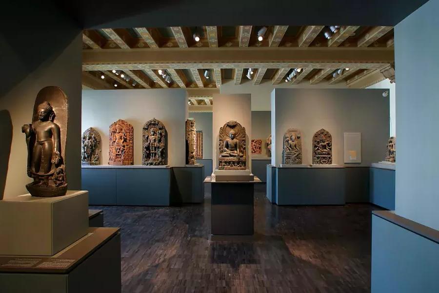museo de arte asiático en el interior